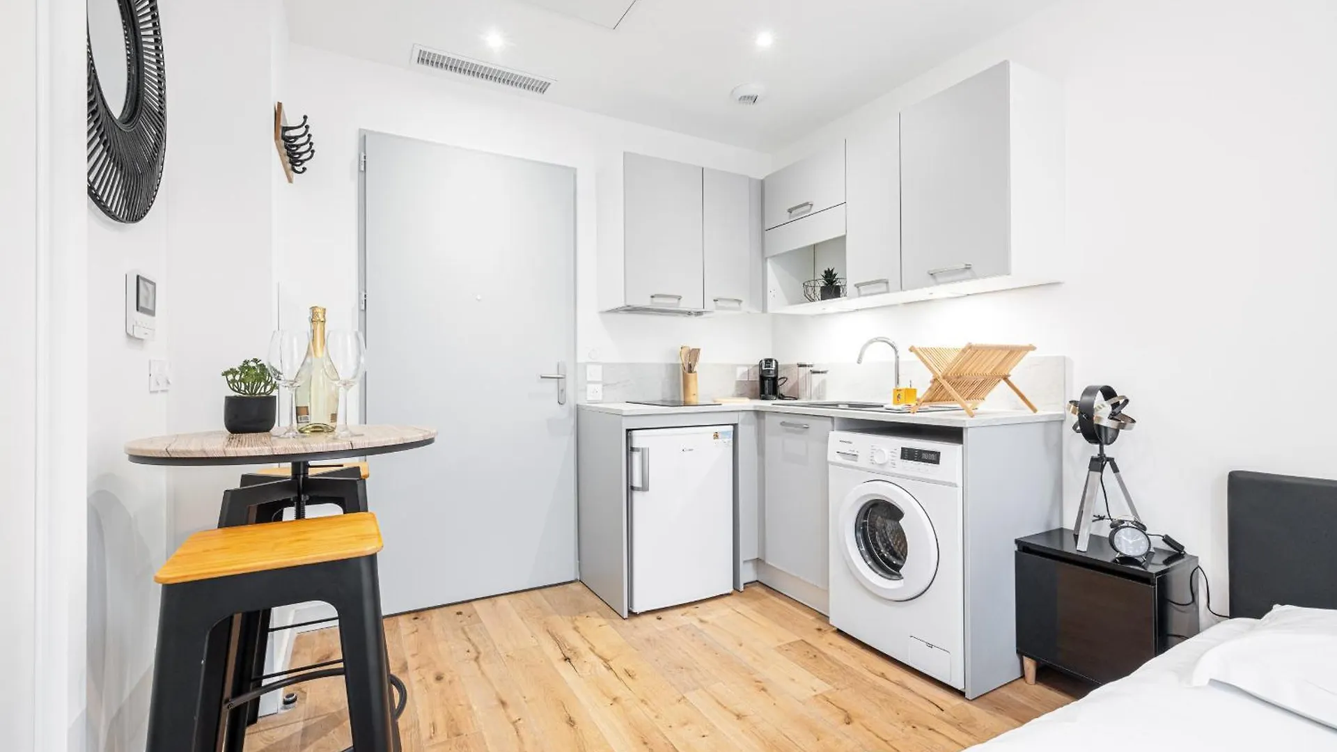 Charming City Center Studio 108 Nice